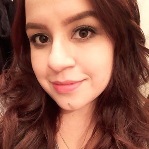 Meet your Posher, Karina